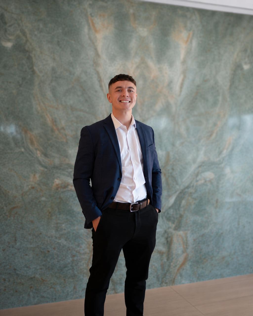 Scott Walker, independent Dubai property broker